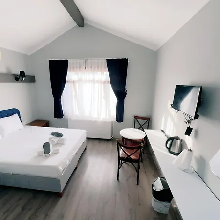 Hotel Magnolia Tour Company 3*